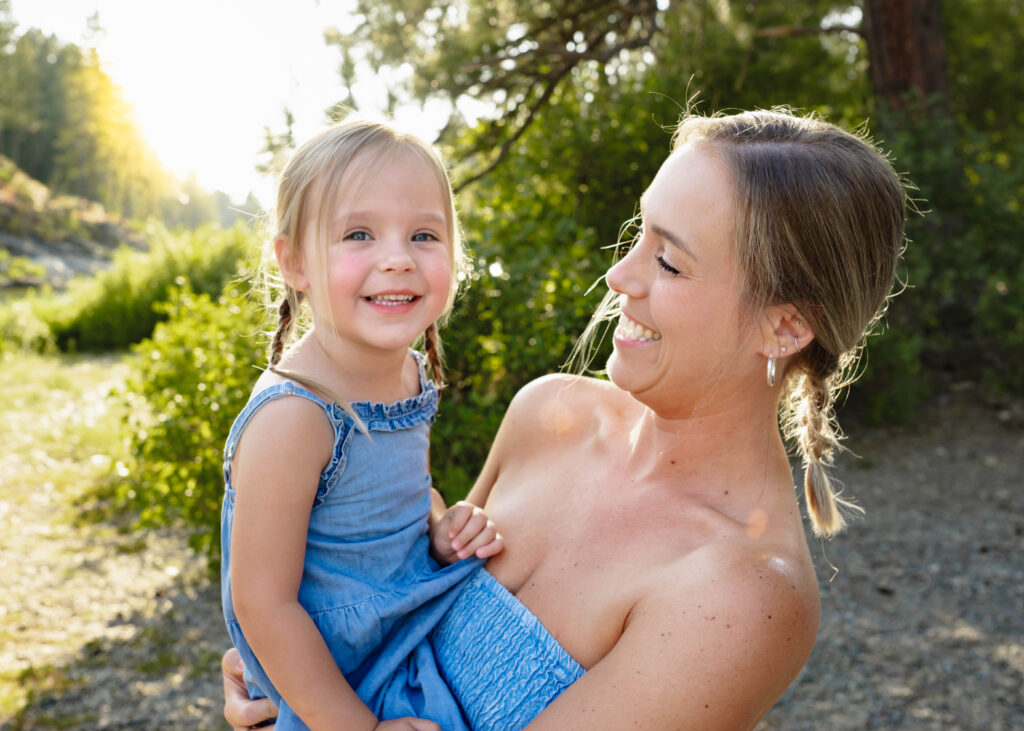 Top 5 Reasons to Book a Riverbank Mini Session in Spokane This Summer